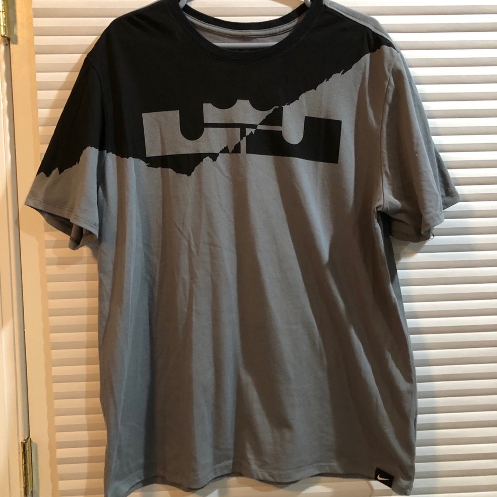 XL Lebron T Shirt
